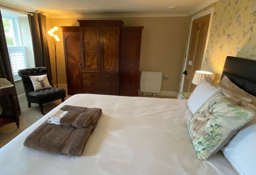 住宿加早餐  Treveighan Farmhouse