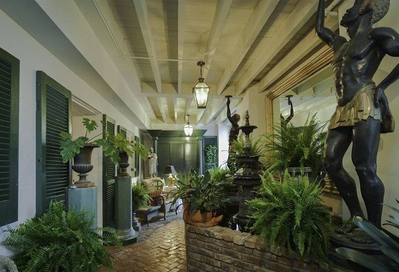 Choctaw Hall Bed & Breakfast