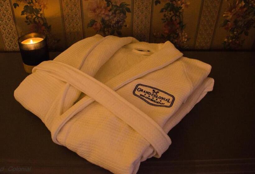 Grand Colonial Bed And Breakfast