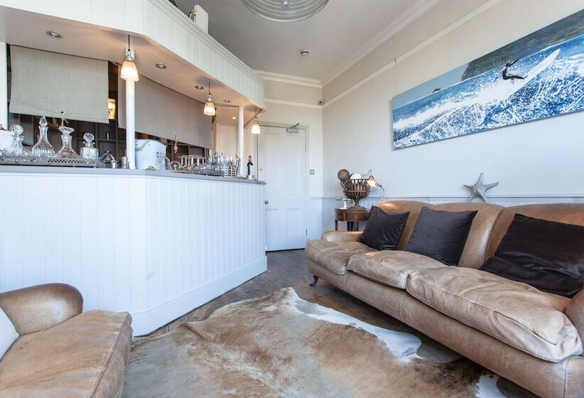 Headland House Luxury B&b