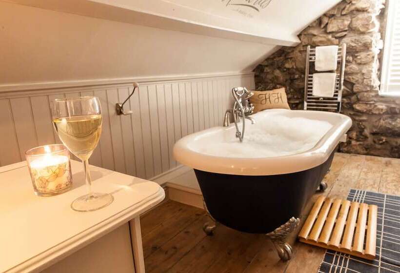 Headland House Luxury B&b