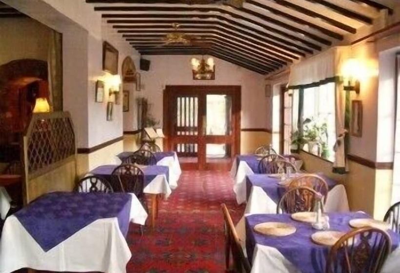 فندق فئة نجمة واحدة Abbey Grange