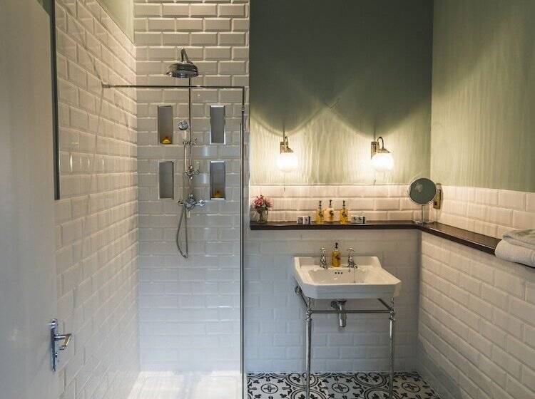 فندق فئة نجمة واحدة The Courthouse