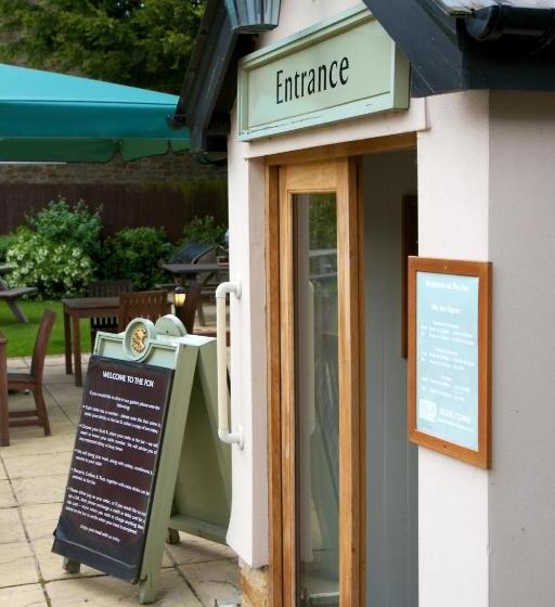 여관 Fox At Farthinghoe