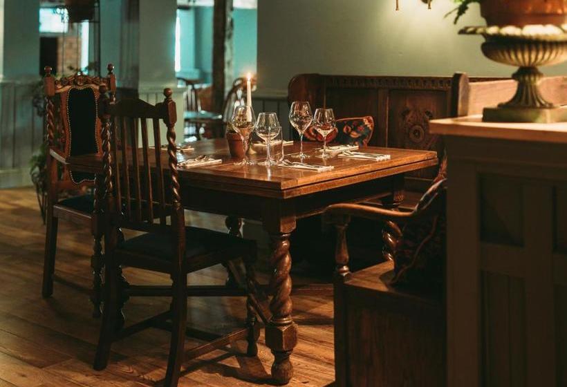 客栈  The Old Mill