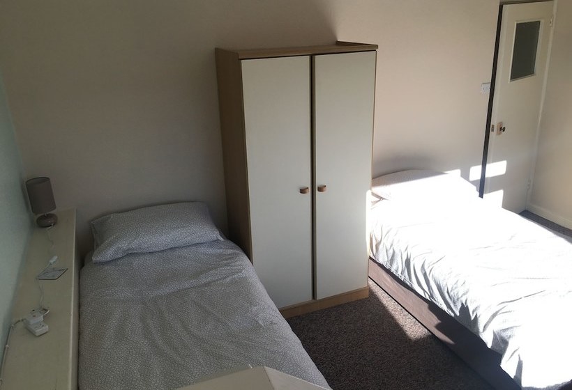 簡易ホテル The Rolleston Arms