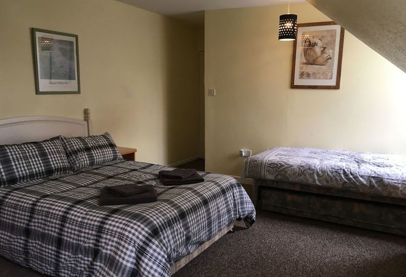 簡易ホテル The Rolleston Arms