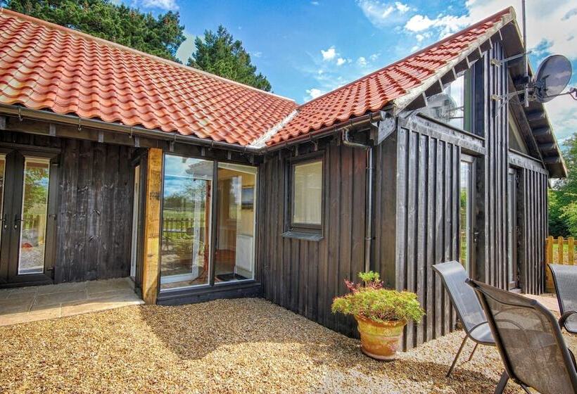 Отель Felbrigg Lodge Bed And Breakfast