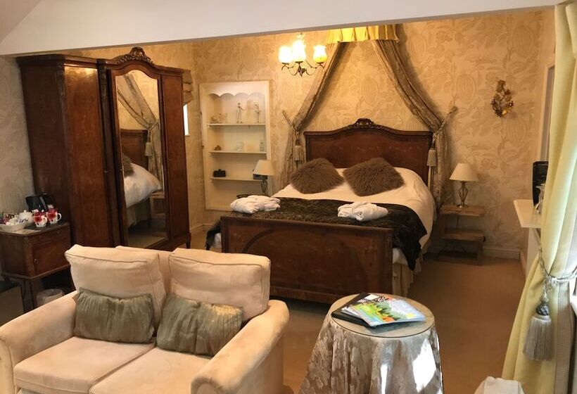 Отель Felbrigg Lodge Bed And Breakfast