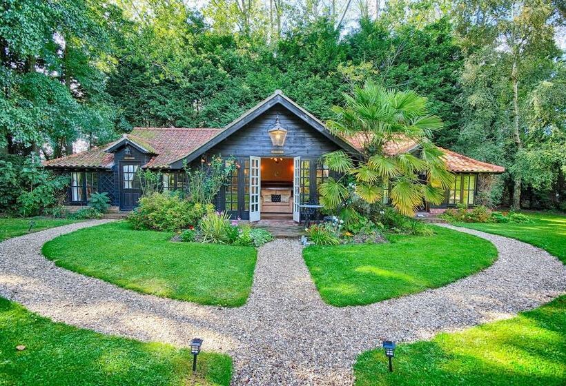 호텔 Felbrigg Lodge Bed And Breakfast