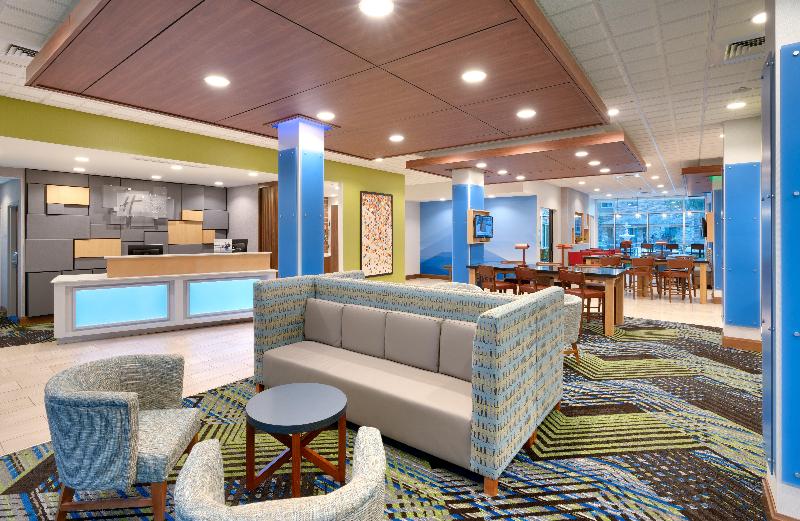 Отель Holiday Inn Express & Suites Gainesville I 75, An Ihg
