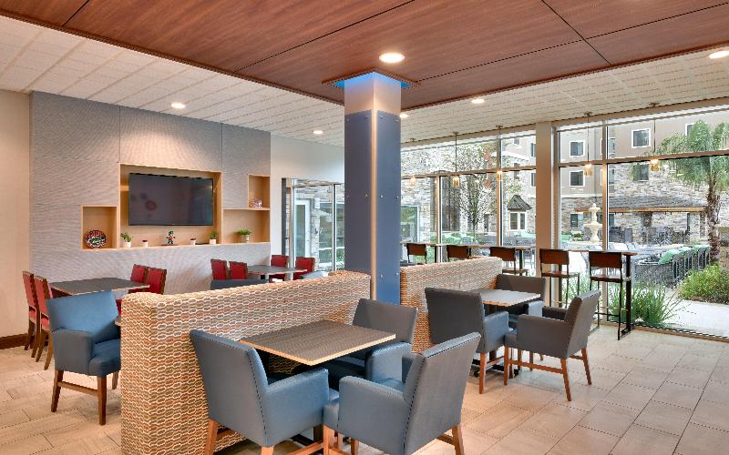 Отель Holiday Inn Express & Suites Gainesville I 75, An Ihg