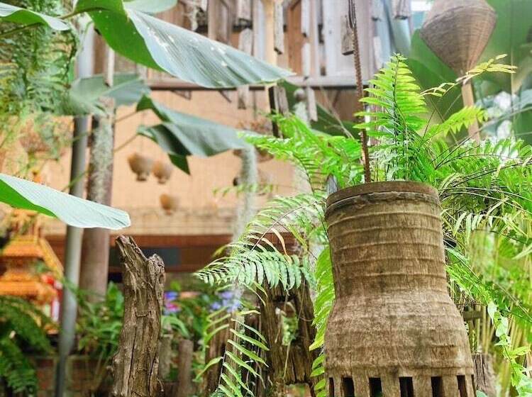 호텔 Hug Sakonnakhon