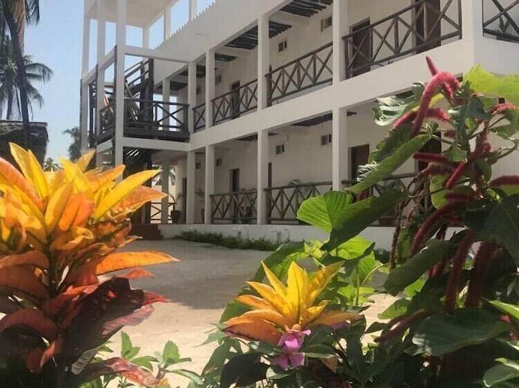 酒店 Isla Bonita Zanzibar Beach Resort