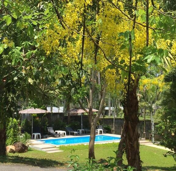 هتل Khaolak Hillside Villa