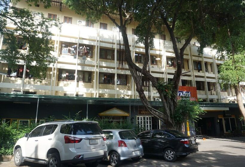 فندق Kruatier Mansion