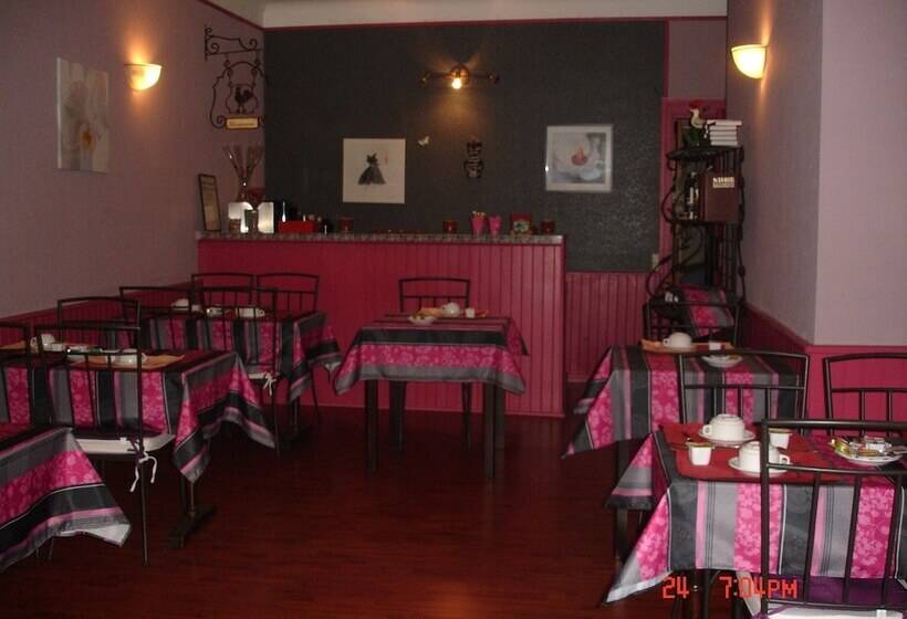 Отель Hôtel De La Marmotte