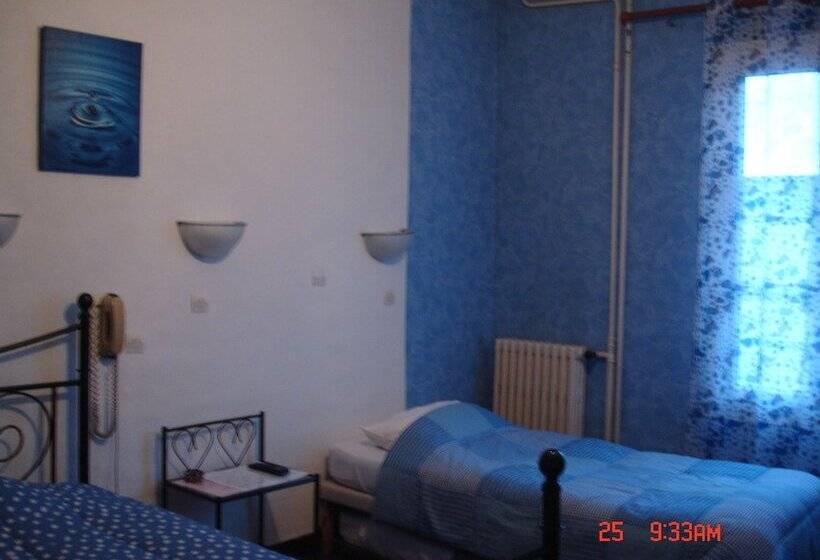 Отель Hôtel De La Marmotte