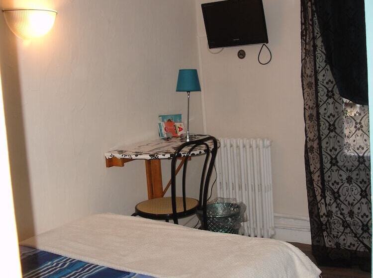 Отель Hôtel De La Marmotte