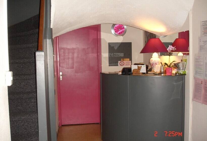 Отель Hôtel De La Marmotte