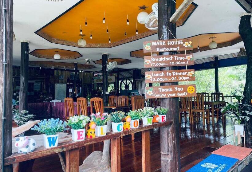 فندق Markhouse Bungalow Ko Kut