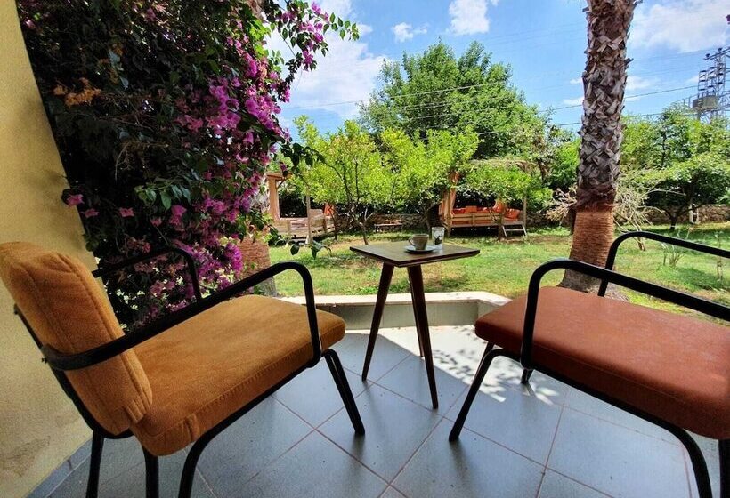 בית מלון כפרי Oblomov