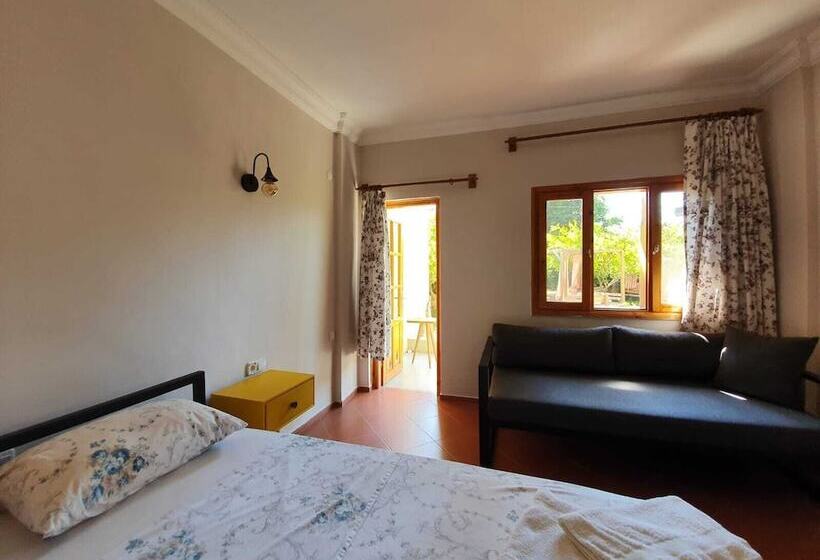 בית מלון כפרי Oblomov