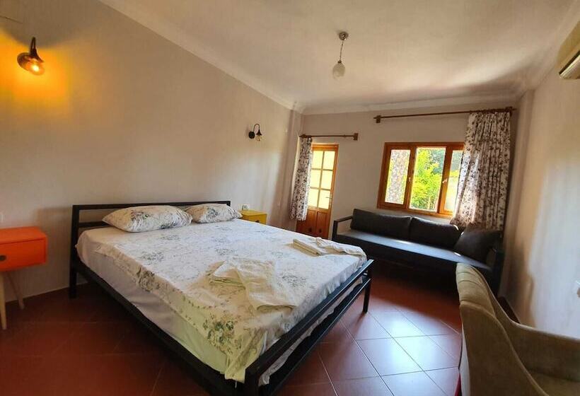 בית מלון כפרי Oblomov