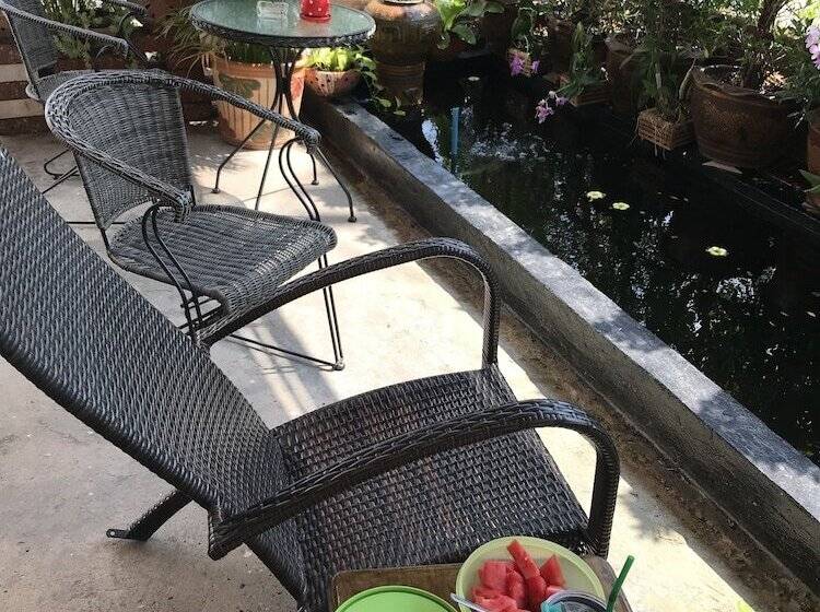 בית מלון כפרי Orchid Apartment