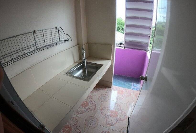 בית מלון כפרי Orchid Apartment