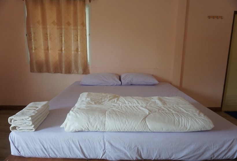 בית מלון כפרי Rosenie Resort