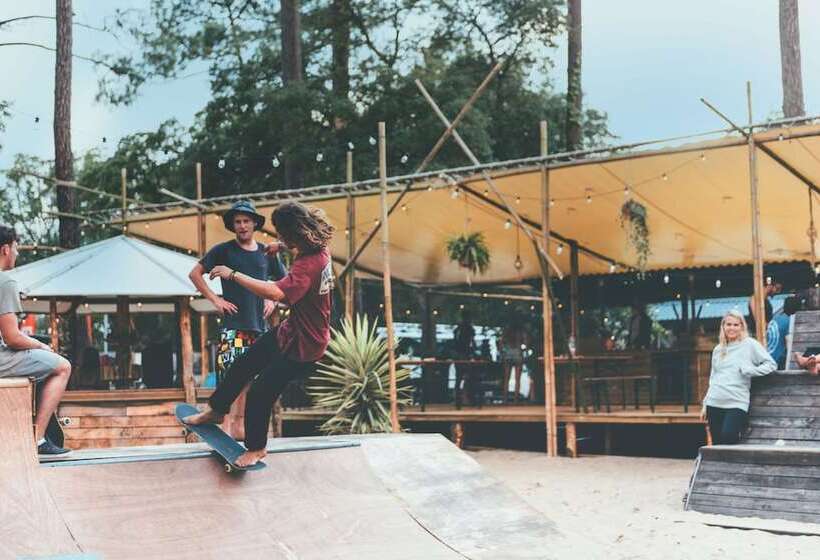 בית מלון כפרי Star Surf Camps Moliets