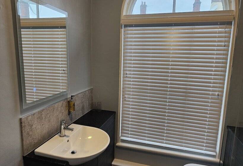 בית מלון כפרי The Angel