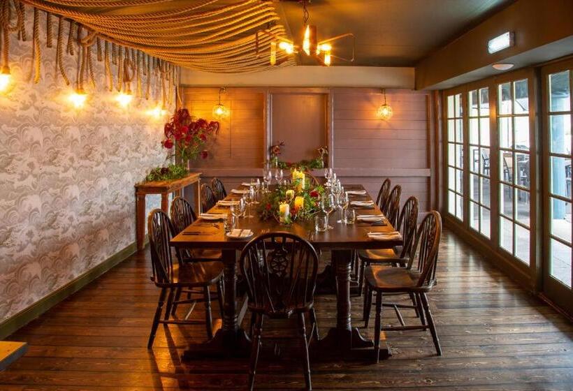 בית מלון כפרי The Crusoe