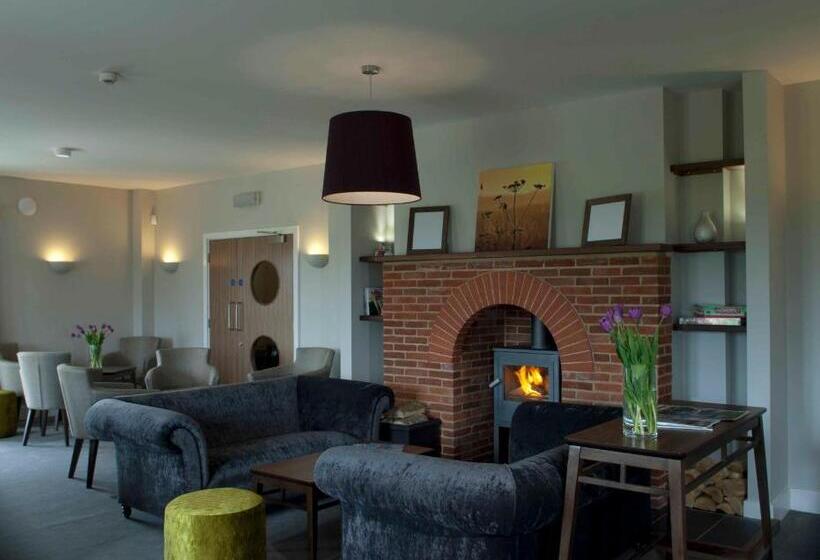 בית מלון כפרי The Lodge At Prince's