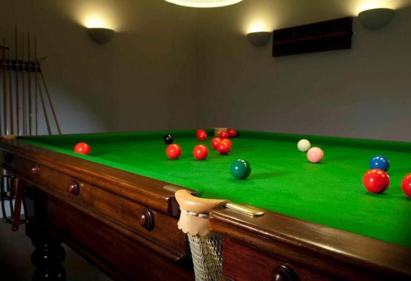 בית מלון כפרי The Lodge At Prince's