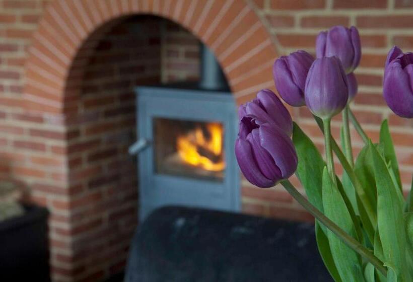 בית מלון כפרי The Lodge At Prince's