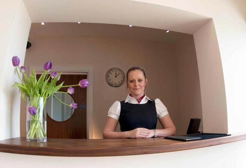 בית מלון כפרי The Lodge At Prince's