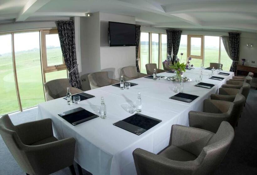 בית מלון כפרי The Lodge At Prince's