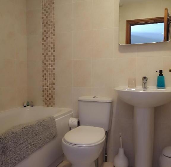 בית מלון כפרי Red Lion