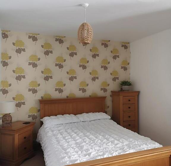 בית מלון כפרי Red Lion