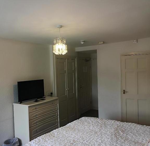 בית מלון כפרי Red Lion