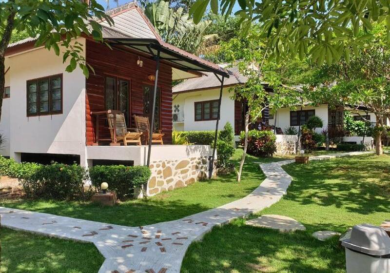 בית מלון כפרי The Sunshine Resort