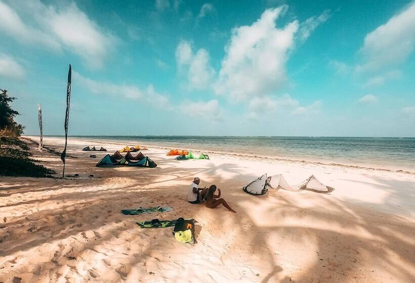 فندق Tsunami Village