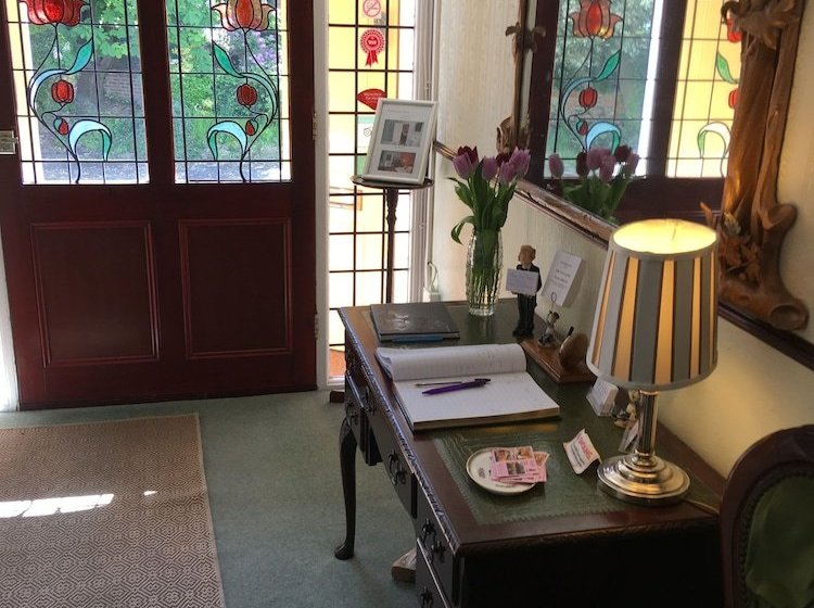 Отель Upper Mount House