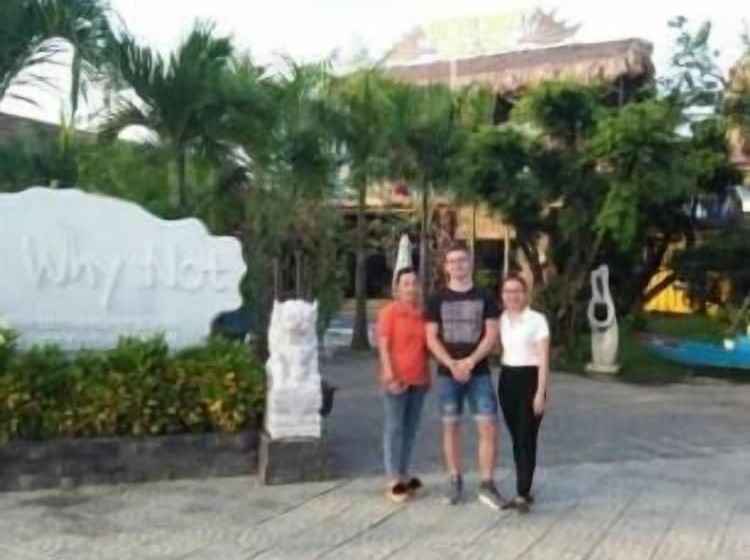 هتل Why Not Hostel