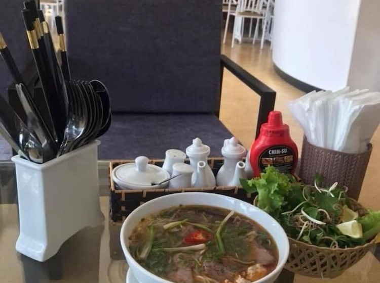 هتل Why Not Hostel