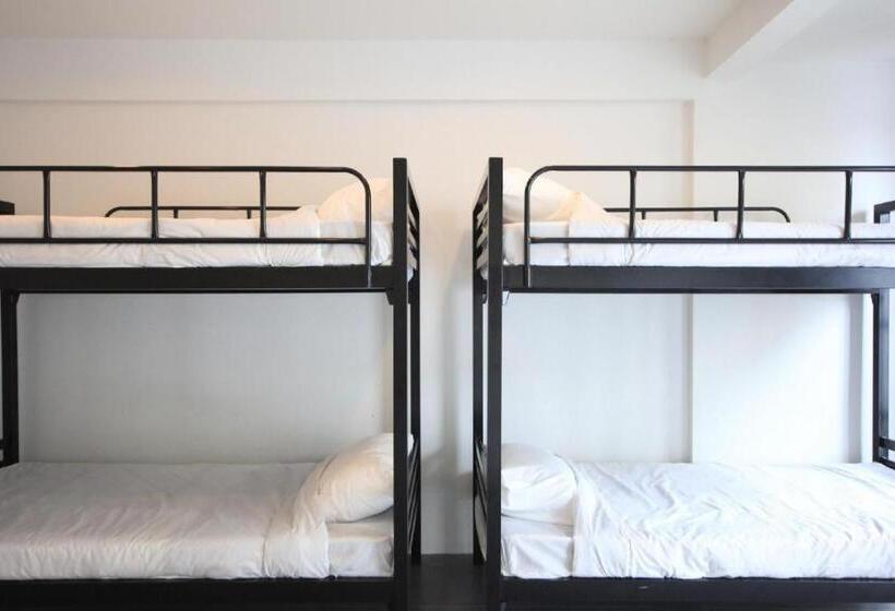 L22 Hostel