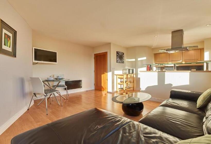 Magpie   Properties Unique