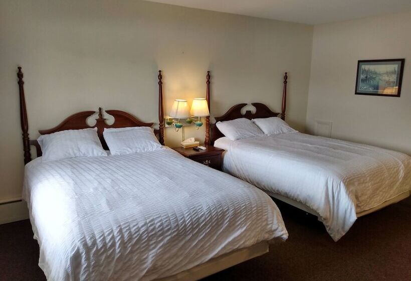 فندق على الطريق Sara Placid Inn & Suites